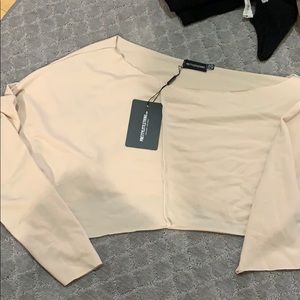 Off shoulder sand long sleeve